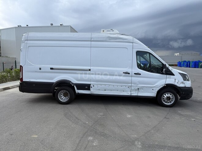 Ford Transit-2