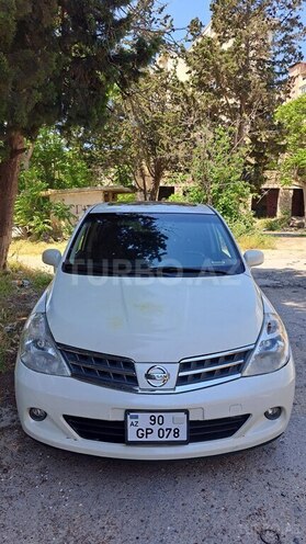 Nissan Tiida-1