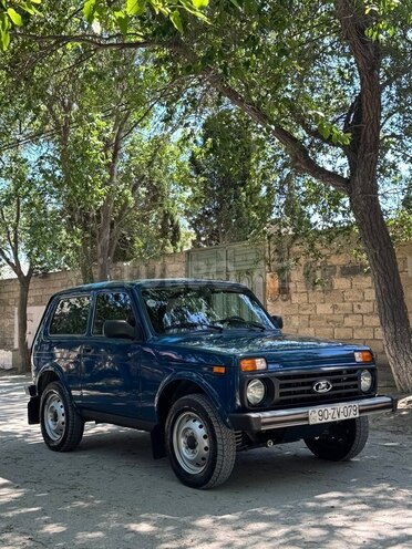 LADA (VAZ) Niva-8