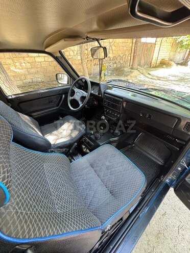 LADA (VAZ) Niva-15