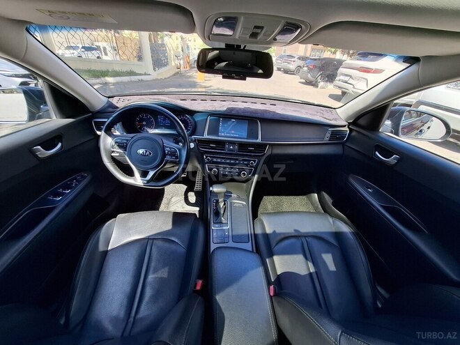 Kia K5-3