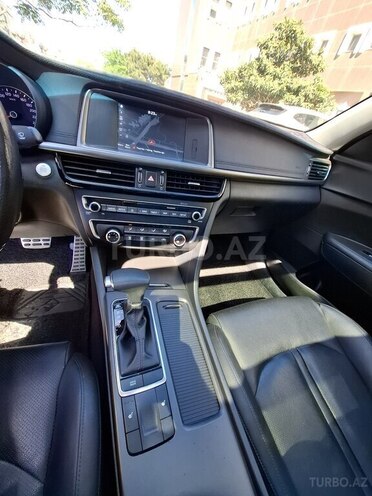 Kia K5-12