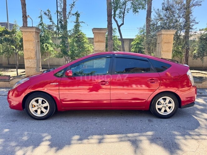 Toyota Prius-8