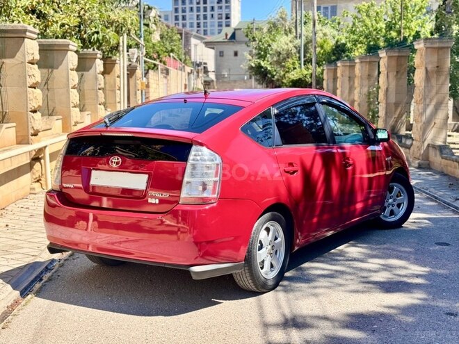 Toyota Prius-7
