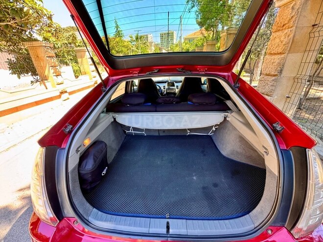 Toyota Prius-14