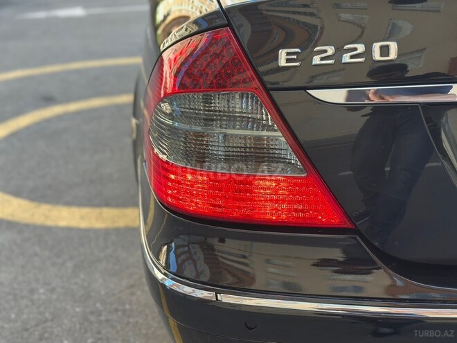 Mercedes E 220-14