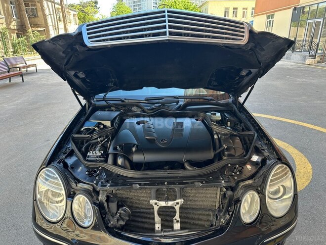 Mercedes E 220-10