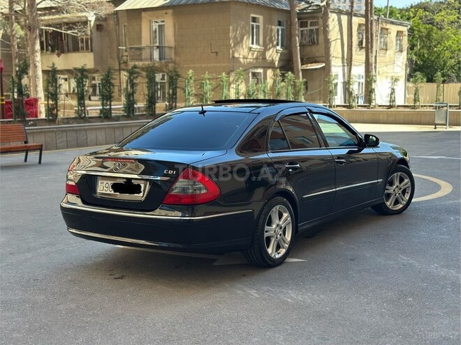 Mercedes E 220-5