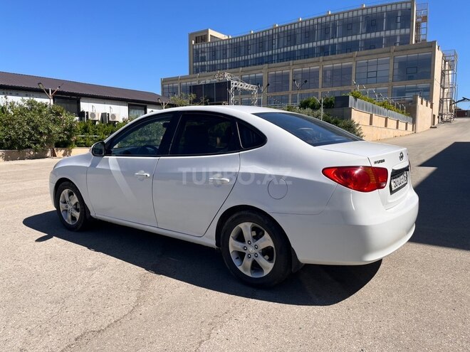 Hyundai Elantra-5