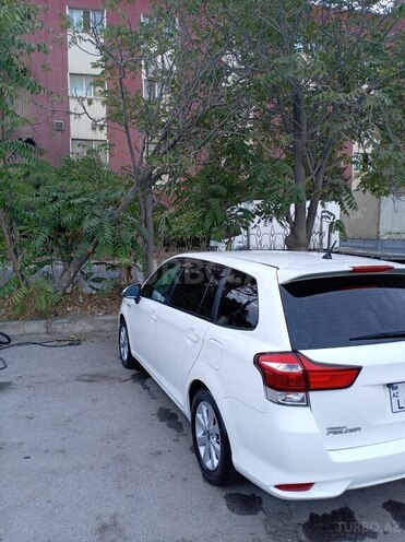 Toyota Corolla Fielder-8