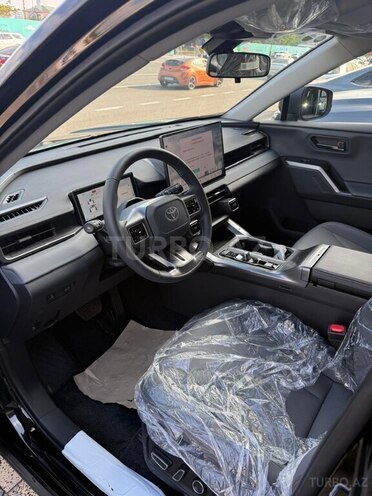 Toyota RAV4-10
