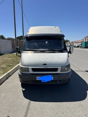 Ford Transit-1