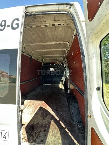 Ford Transit-5