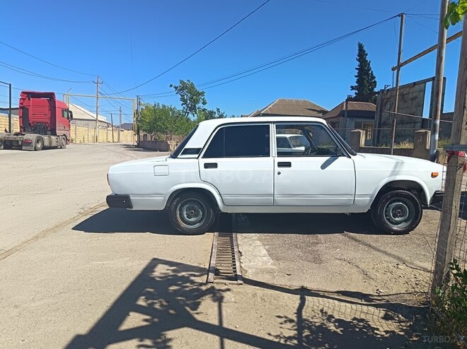 LADA (VAZ) 2107-4