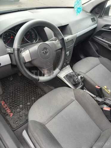 Opel Astra-2