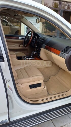 Volkswagen Touareg-8