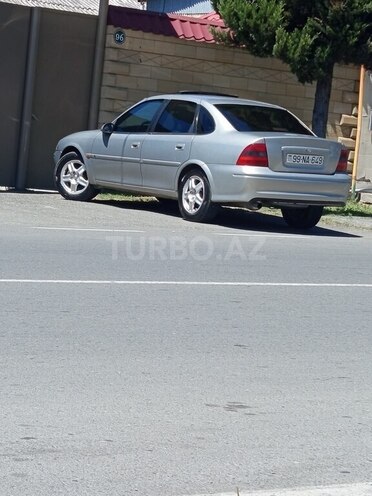 Opel Vectra-6