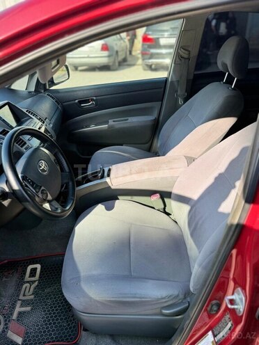 Toyota Prius-7