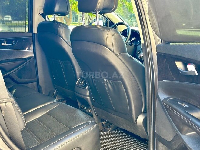 Kia Sorento-12