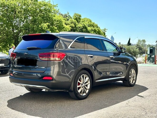Kia Sorento-4