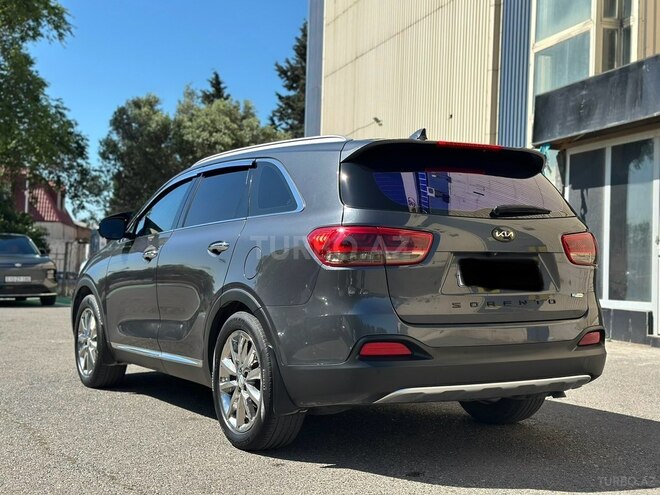 Kia Sorento-6