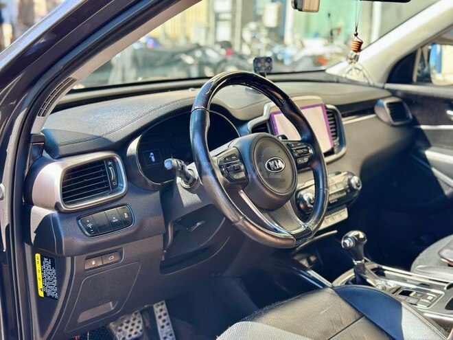Kia Sorento-15