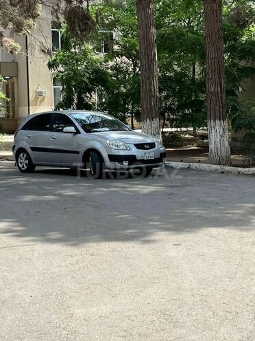 Kia Rio-1