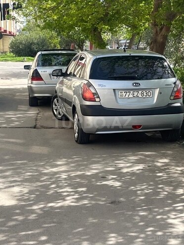 Kia Rio-6