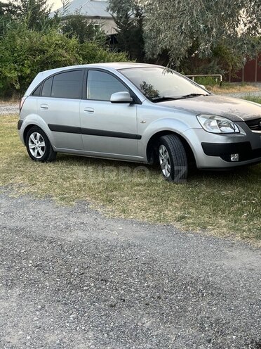 Kia Rio-2