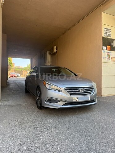 Hyundai Sonata-1