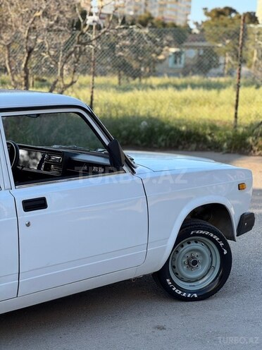 LADA (VAZ) 2107-4