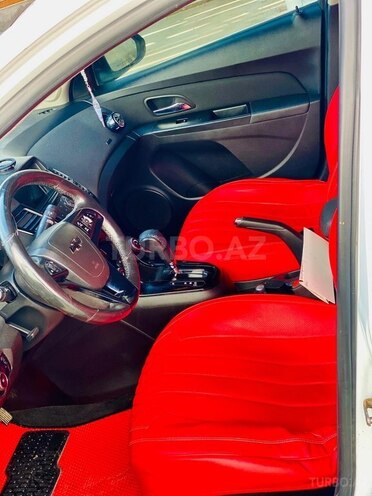 Chevrolet Cruze-6