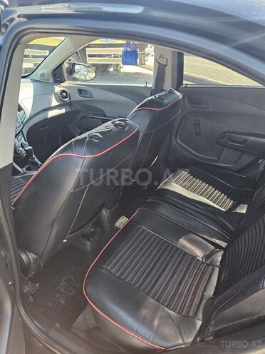 Chevrolet Aveo-6