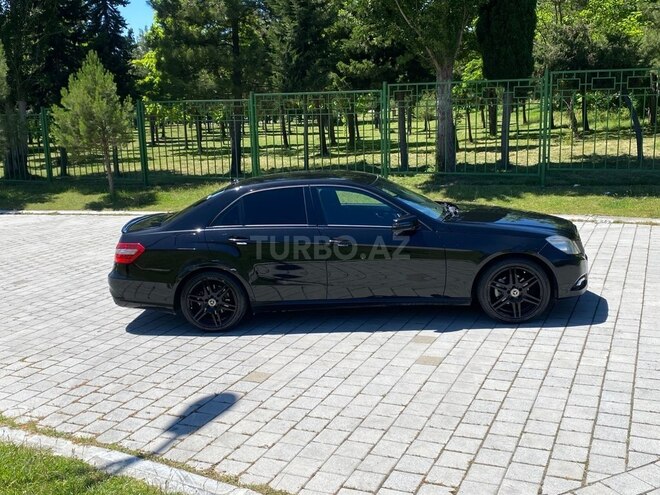 Mercedes E 220-4
