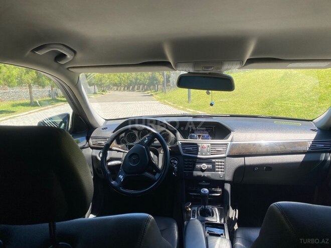 Mercedes E 220-9