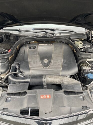 Mercedes E 220-10