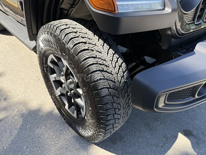 Jeep Wrangler-3