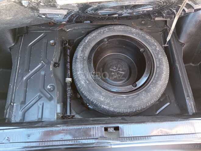 Mercedes 190-8