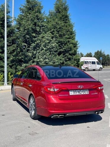Hyundai Sonata-13