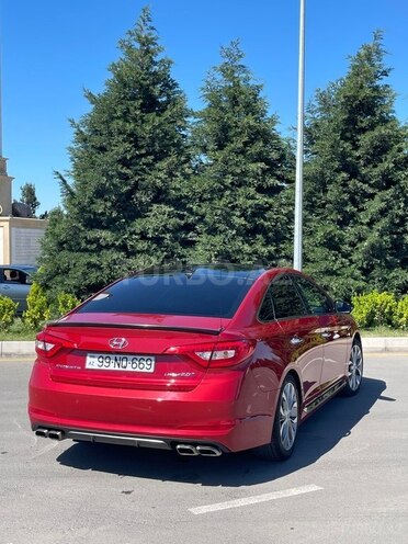 Hyundai Sonata-12