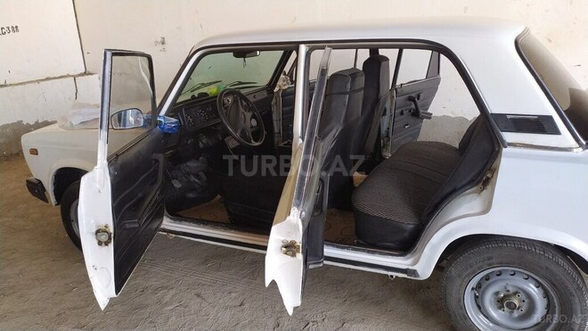 LADA (VAZ) 2107-6