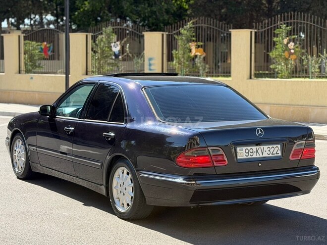 Mercedes E 240-7