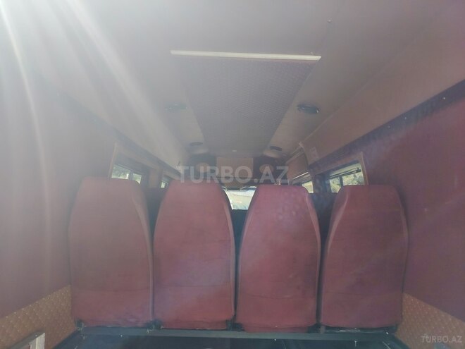 Volkswagen Crafter-9