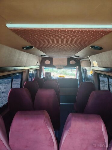 Volkswagen Crafter-8