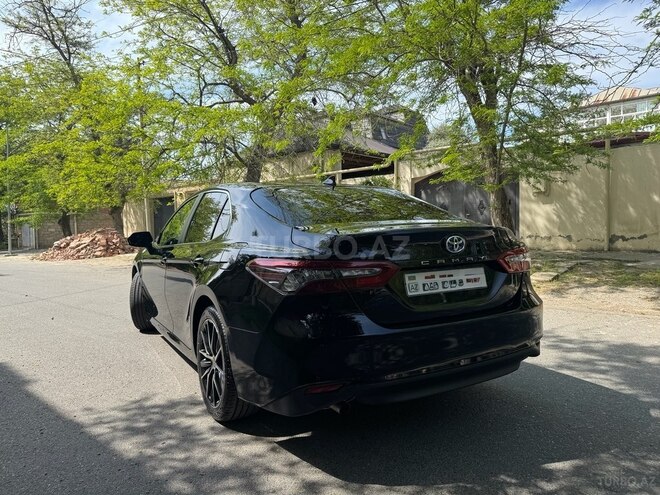 Toyota Camry-6