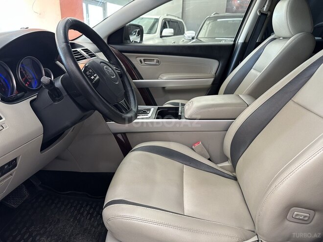 Mazda CX-9-15
