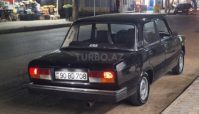 LADA (VAZ) 2107-2
