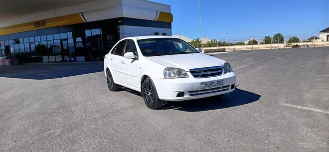 Chevrolet Lacetti-5