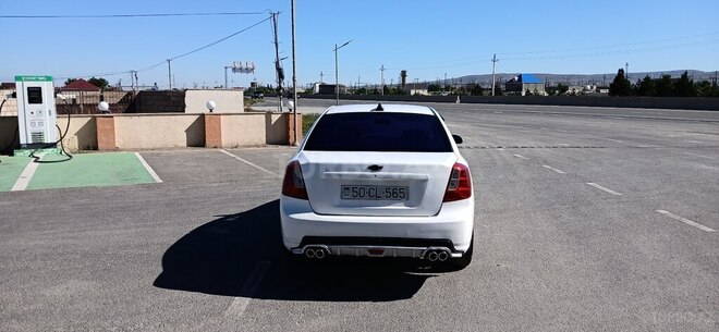 Chevrolet Lacetti-9