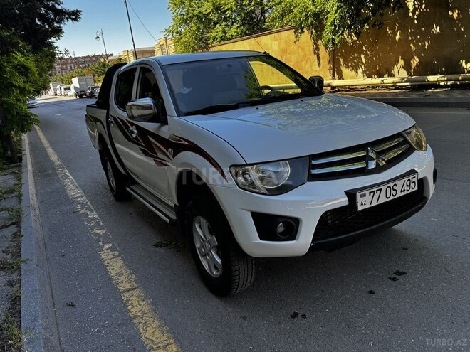 Mitsubishi L200-3